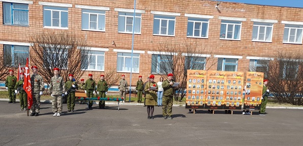 Задний двор Задний двор.